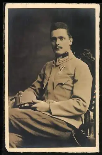 Foto-AK Österreichischer Soldat mit Orden