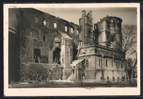 AK Stuttgart, Ruine nach Brand des Stuttgarter Schlosses