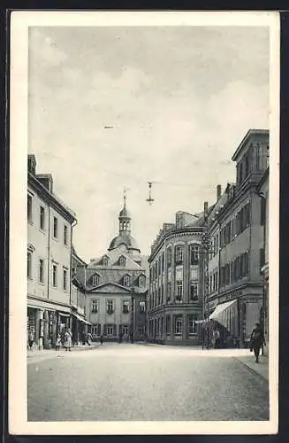 AK Glauchau i. Sa., Schlossplatz mit Rathausrückseite