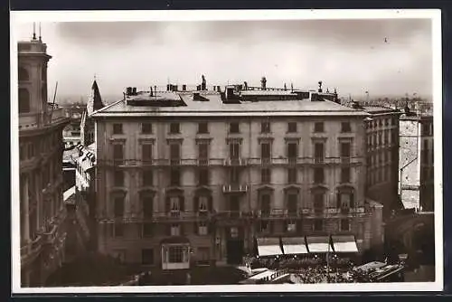 AK Genova, Hôtel Aquila