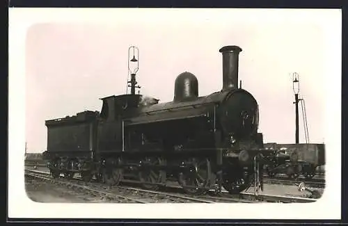 Foto-AK Dampflokomotive No. 8226 LMS, englische Eisenbahn