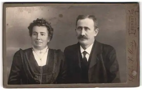 Fotografie Atelier H. Maier, Ebersberg, Porträt eines Paares