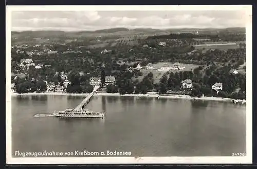 AK Kressborn a. Bodensee, Ortsansicht mit Pier, Fliegeraufnahme