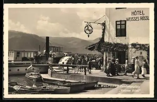 AK St. Wolfgang, Landungsplatz Weisses Rössl