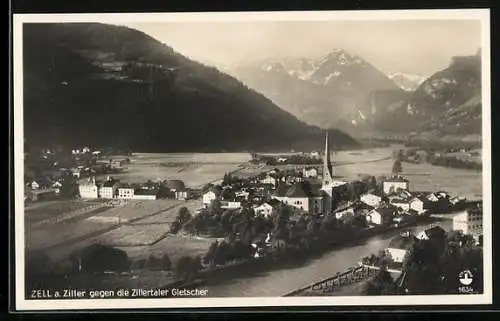AK Zell a. Ziller, Ortsansicht gegen die Zillertaler Gletscher