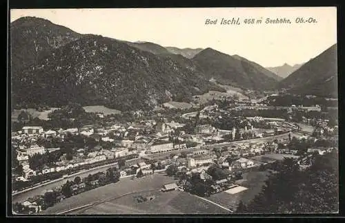 AK Bad Ischl /Ob.-Oe., Ortsansicht mit Bergen