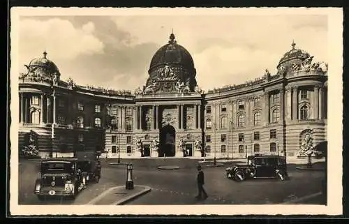 AK Wien, Hofburg, Michaelertor mit Autos
