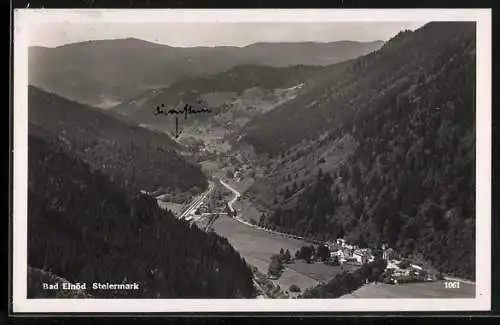 AK Bad Einöd, Blick auf den Ort und Tal, Eisenbahnschienen, Berge