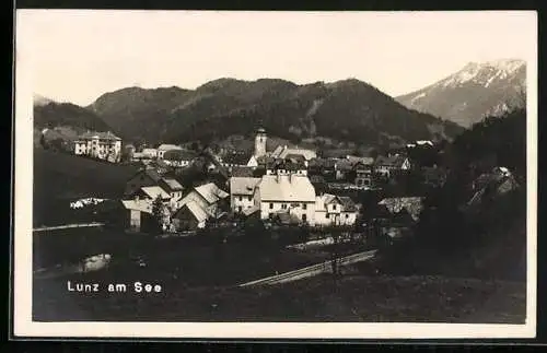 AK Lunz am See, Teilansicht mit Bergen