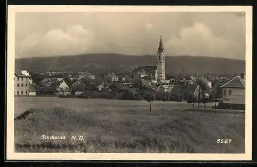 AK Stockerau /N. D., Teilansicht mit Kirche