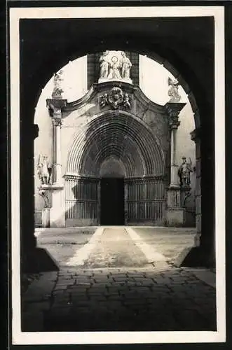 AK Lilienfeld, Cistercienser Stifts-Kirchenportal