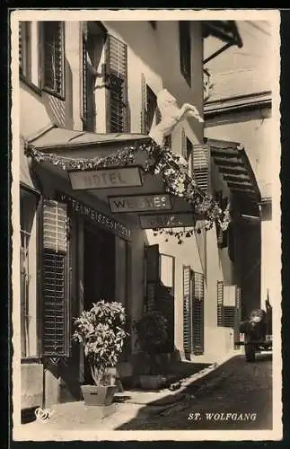 AK St. Wolfgang, Hotel Weisses Rössl, Eingangs-Portal