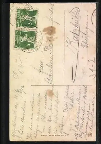 AK Mann mit Alpenhorn auf einer Landstrasse