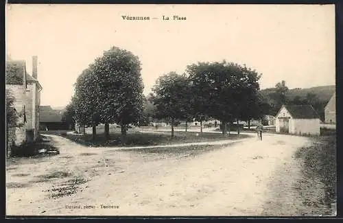 AK Vézannes, La Place