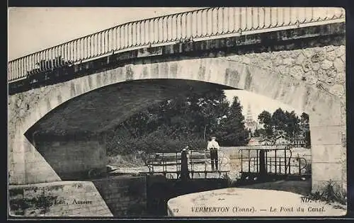 AK Vermenton /Yonne, Le Pont du Canal