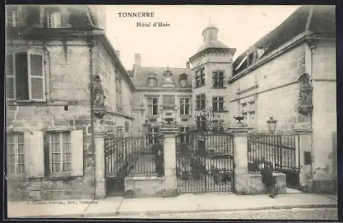 AK Tonnerre, Hôtel d`Uzès