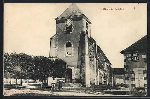 AK Ormoy, L`Église et rue avec enseigne Chocolat Menier