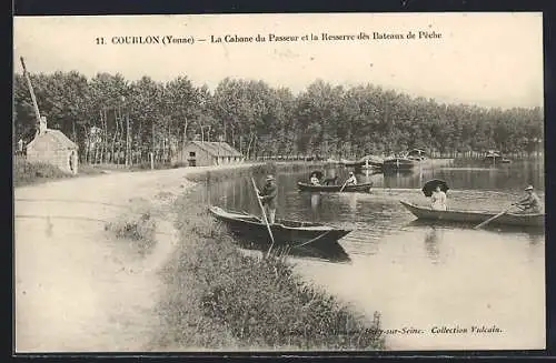 AK Courlon /Yonne, La Cabane du Passeur et la Resserre des Bateaux de Pêche