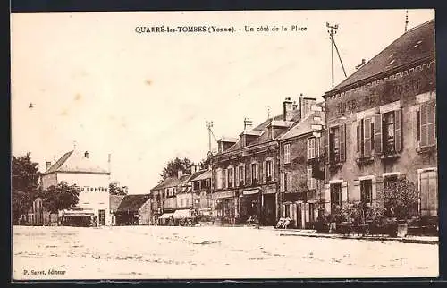 AK Quarré-les-Tombes /Yonne, Un côté de la Place