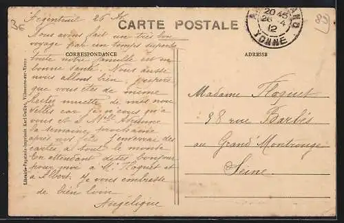 AK Argenteuil, L`Abreuvoir et vue sur l`église et les bâtiments environnants