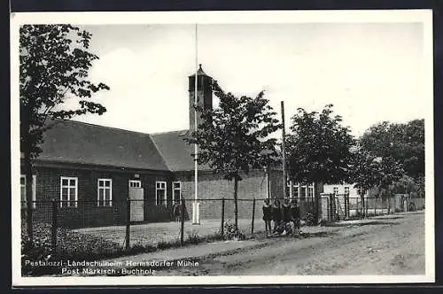 AK Märkisch Buchholz, Pestalozzi-Landschule Hermsdorfer Mühle, Schulgebäude