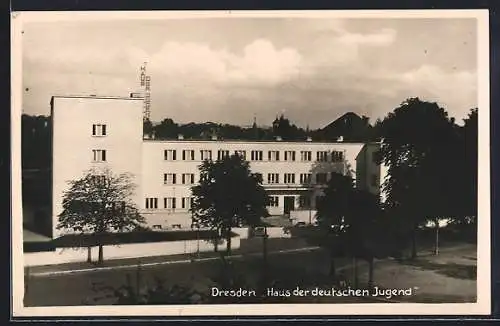 AK Dresden, Haus der deutschen Jugend, Strehlener Platz 1