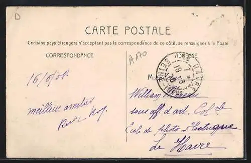 AK Courbevoie, Le Passeur sur la Seine avec vue sur le quai et les bâtiments en arrière-plan