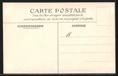 AK Saint-Cloud, Vue générale avec le pont et un bateau sur la Seine