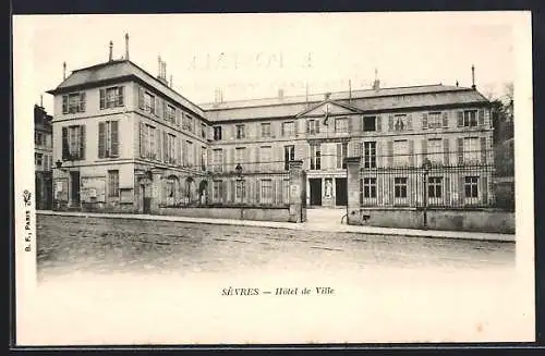 AK Sèvres, Hôtel de Ville