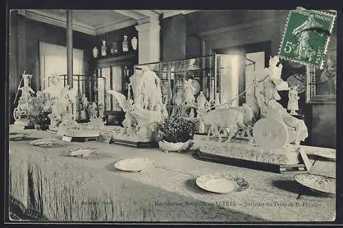 AK Sèvres, Manufacture nationale de Sèvres, sculptures en biscuit de J. E. Fraisse
