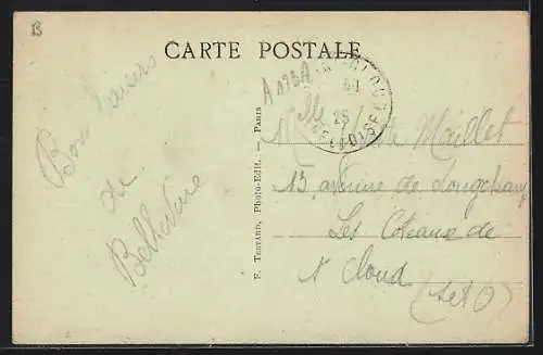 AK Bas-Meudon, Le Bateau de Paris contournant l`île St-Germain