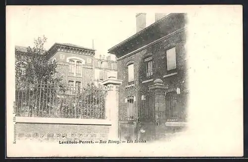 AK Levallois-Perret, Rue Rivay, Les Écoles