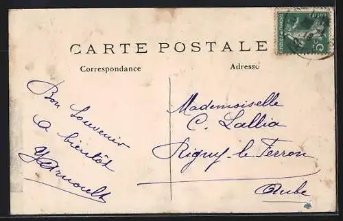 AK Neuilly-sur-Seine, Église St-Pierre et Statue de Peronnet