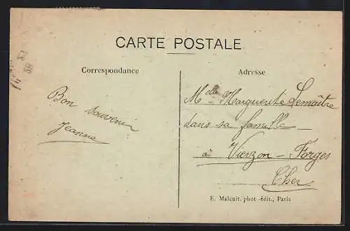 AK Suresnes, La Poste avec son architecture classique