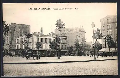 AK Billancourt, Place Jules Guesde avec bâtiments et passants