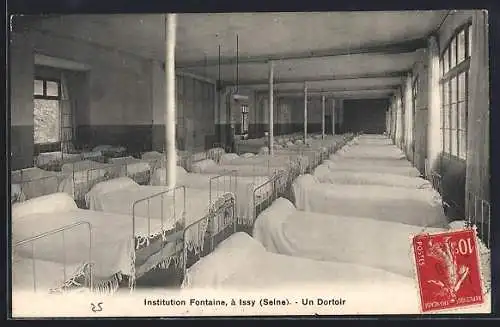 AK Issy /Seine, Institution Fontaine, un dortoir