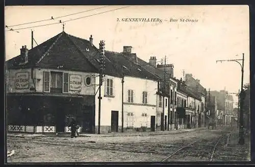 AK Gennevilliers, Rue St-Denis avec voies de tramway et bâtiments anciens
