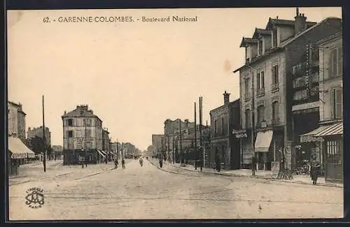 AK Garenne-Colombes, Boulevard National avec vue sur les bâtiments urbains
