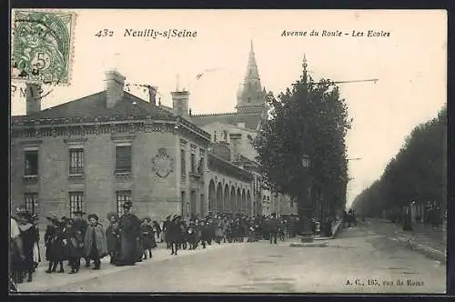 AK Neuilly-s.-Seine, Avenue du Roule, Les Écoles