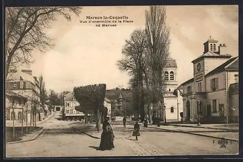 AK Marnes-la-Coquette, Vue d`ensemble de la Place de Marnes