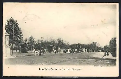 AK Levallois-Perret, La Porte Champerret avec voitures à cheval sur la route