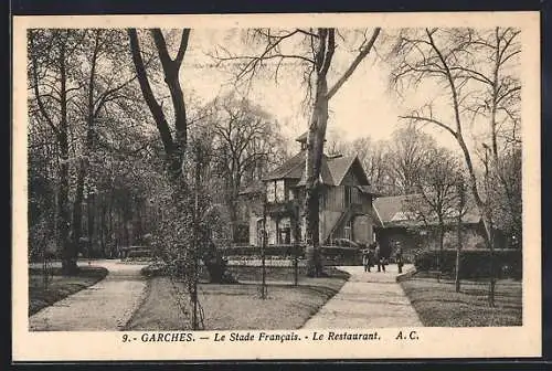 AK Garches, Le Stade Francais, Le Restaurant