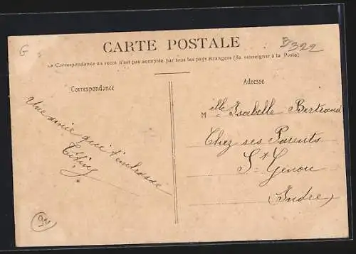 AK Puteaux, École des Bouvets avec des élèves posant devant le bâtiment