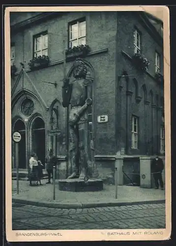 AK Brandenburg /Havel, Rathaus mit Roland