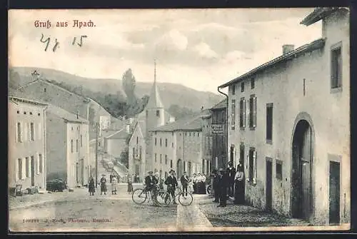 AK Apach, Gasthaus von Marie Niederkorn mit Strassenpartie