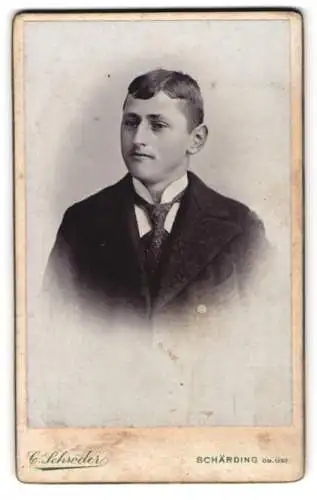Fotografie C. Schröder, Schärding, Linzer Strasse, Porträt eines jungen Mannes