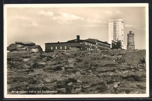 AK Brocken /Harz, Brockenhaus mit Teufelskanzel