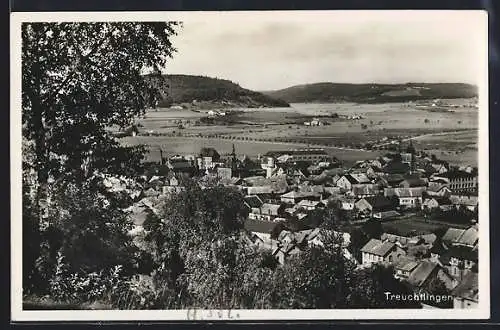 AK Treuchtlingen, Ortsansicht mit Hügeln