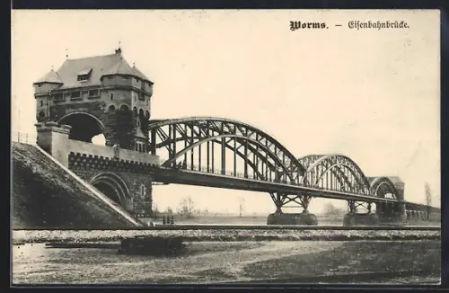 AK Worms, Eisenbahnbrücke über dem Fluss