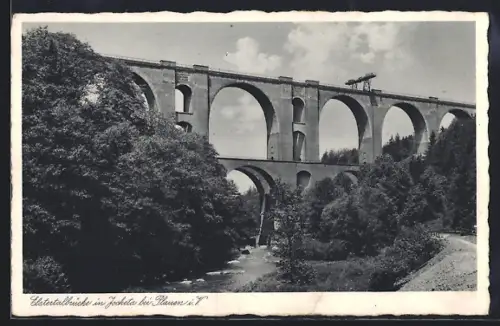 AK Jocketa bei Plauen, Elstertalbrücke mit Bäumen